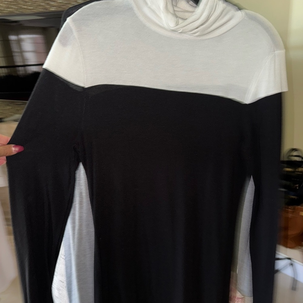 Banana Republic White Sweater